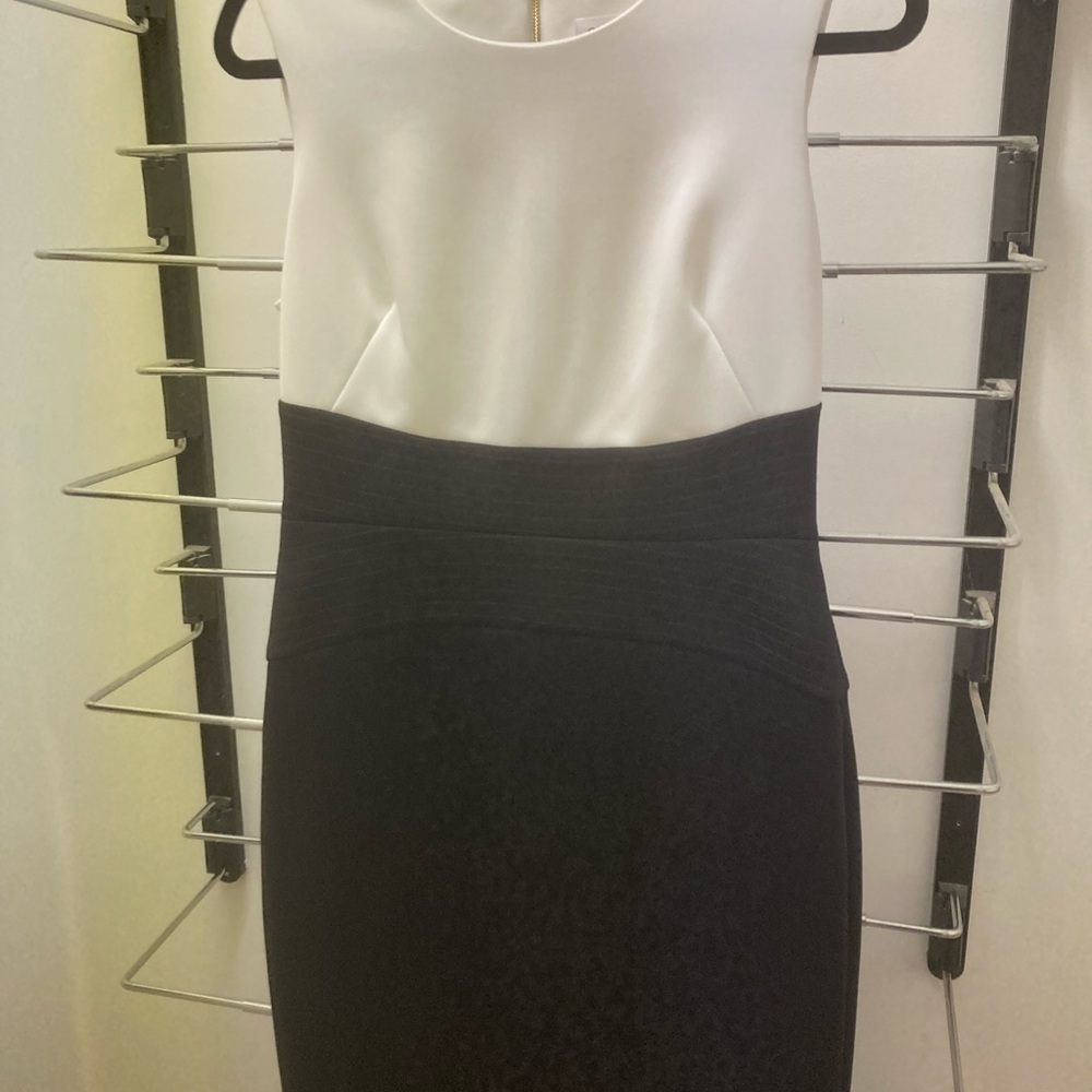 Dress - Picture 14 of 16